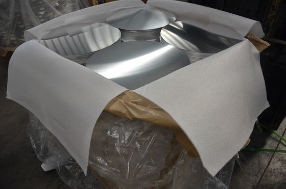 Piatto rotondo di alluminio dello stampaggio profondo, certificazione di alluminio del cerchio ISO9001 dello strato