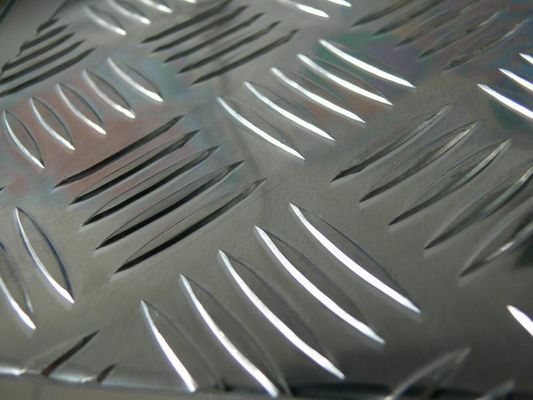 Piatto di alluminio su misura del passo del diamante di 5 Antivari per approvazione dello SGS della scala